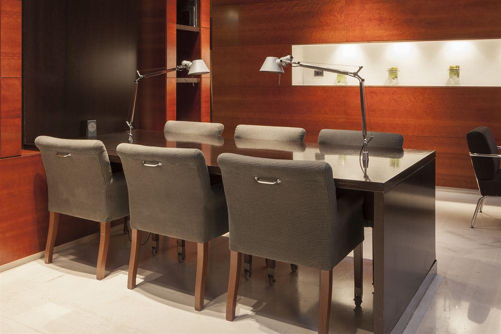 Hotel Ciudad De 4*